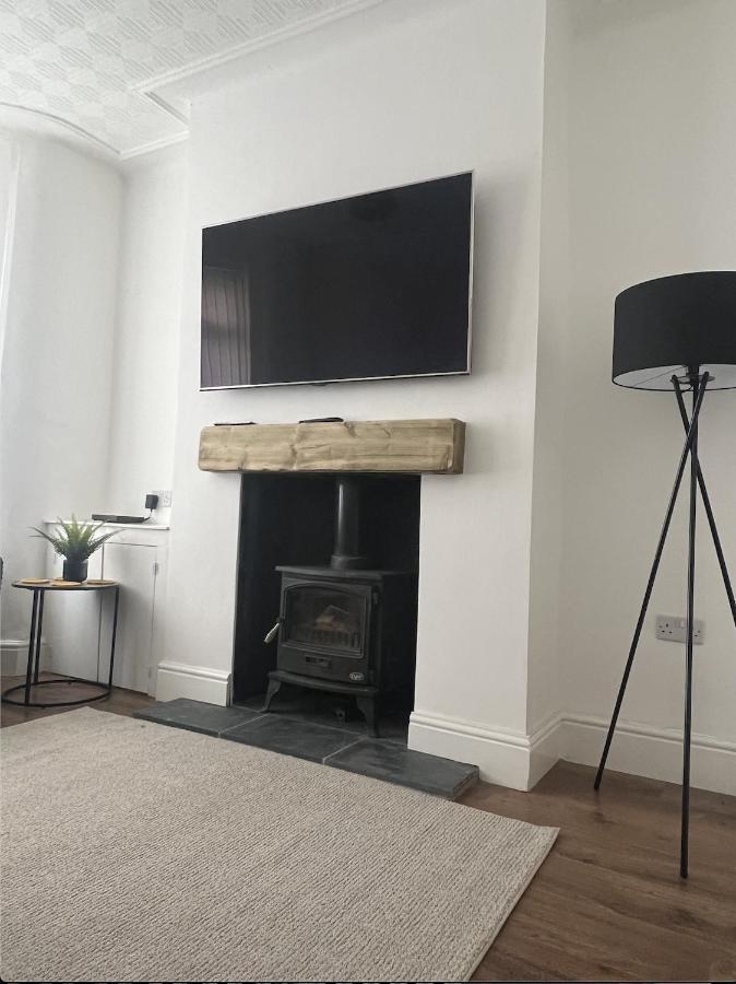 Large Walton House - Efc & Lfc Villa Liverpool Bagian luar foto